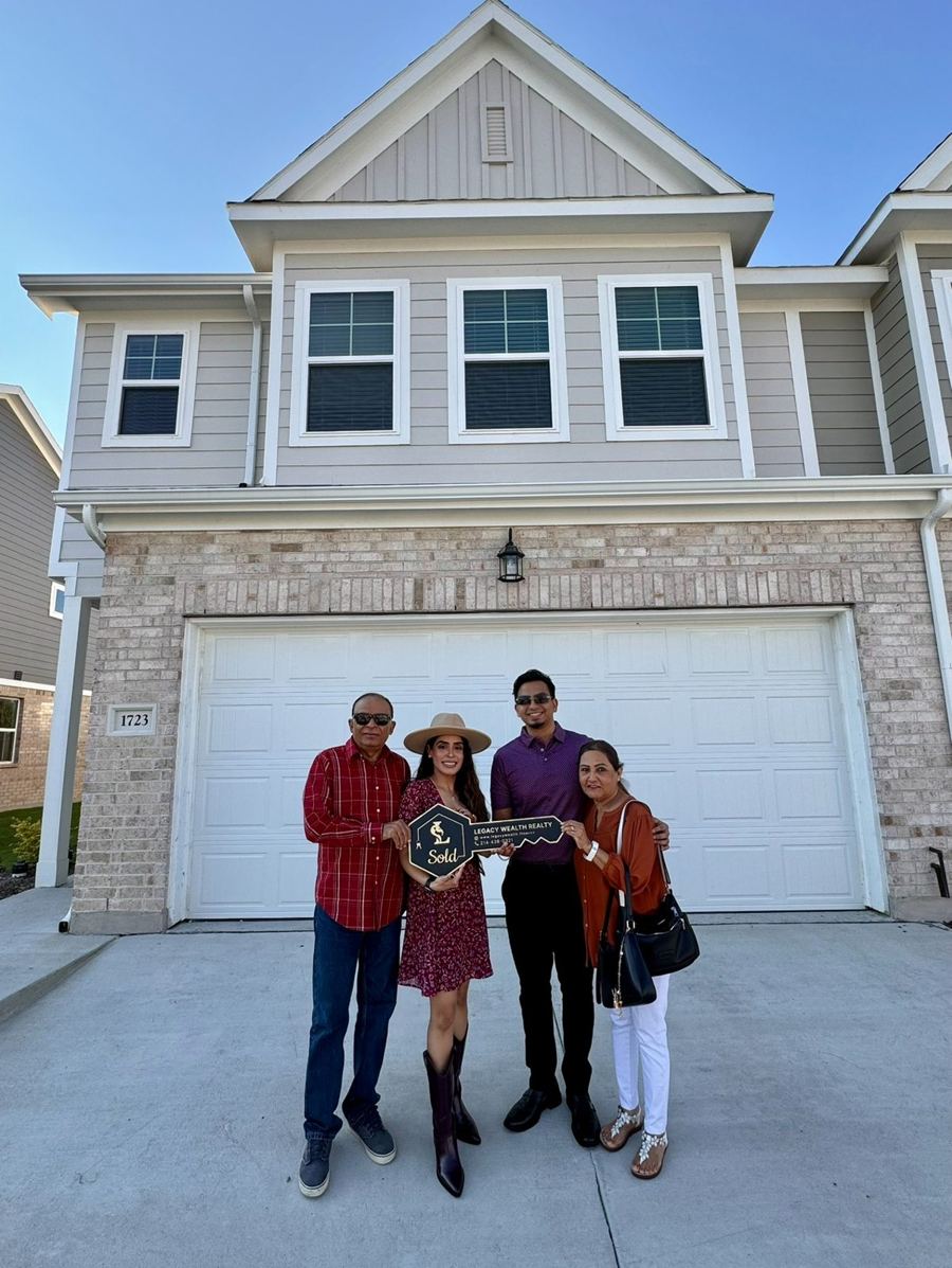 Legacy Wealth Realty client closing photo 2
